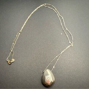 Stella & Dot Ulani Pendant Necklace